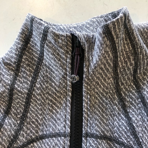 LULULEMON DEFINE JACKET HEATHERED BLACK SIZE 6 (AU 10) - Picture 3 of 12